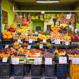 ...per arrivare nella zona della frutta e verdura